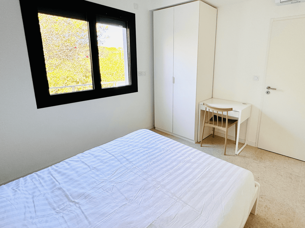 Deuxième chambre parentale à la Villa Réal à Puget-sur-Argens